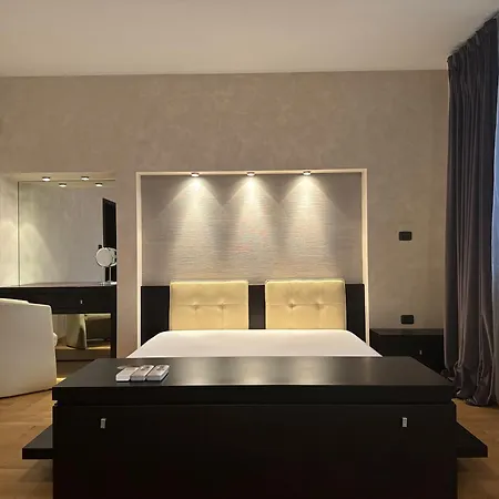 Spacious Luxury Close To Marinela