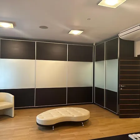 Appartement Spacious Luxury Close To Marinela